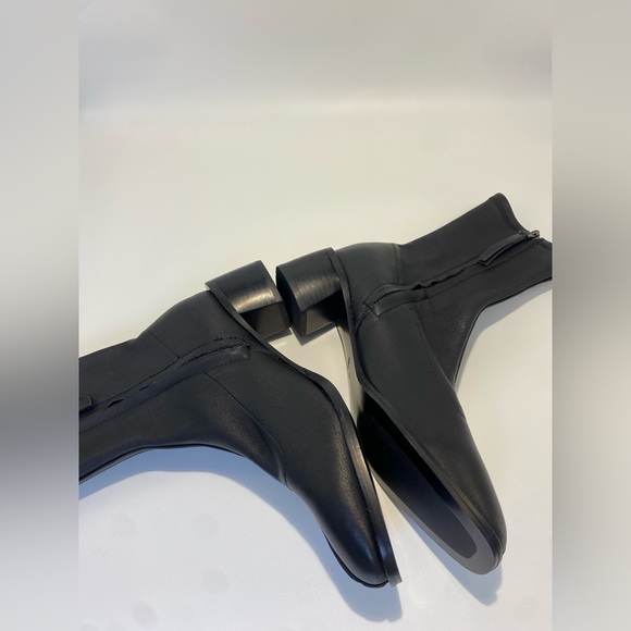 NWOT QUINCE Italian Leather Stretch Sock Bootie - Picture 5 of 15